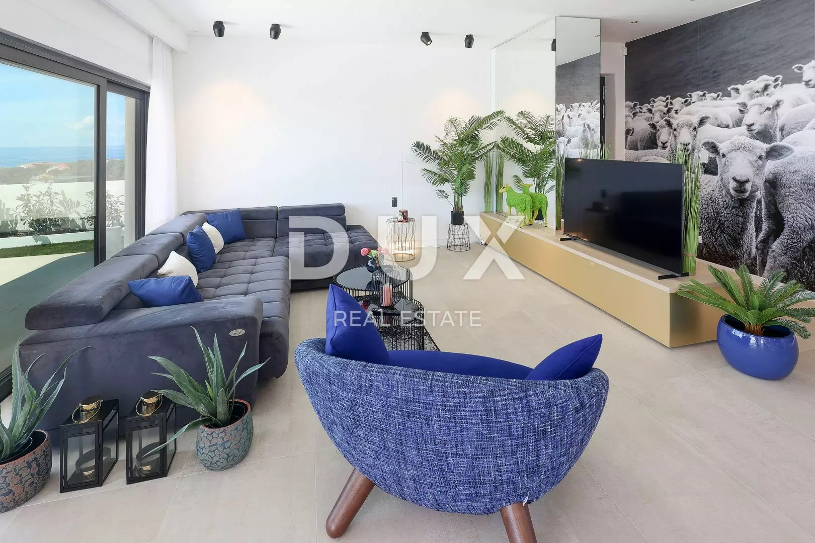 1727186789_r6jc1300a-221fd6 4-bedroom Villa In Novalja, Croatia (302 M²)