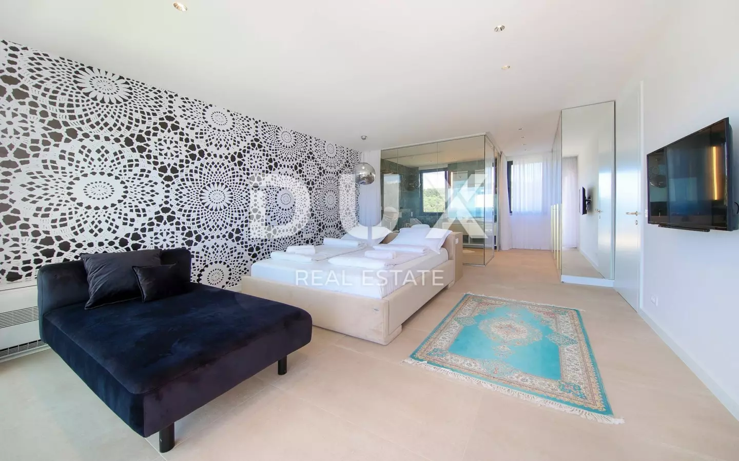 4-bedroom Villa In Novalja, Croatia (302 M²)
