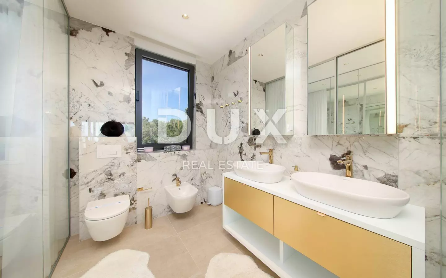 4-bedroom Villa In Novalja, Croatia (302 M²)
