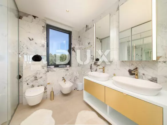 4-bedroom Villa In Novalja, Croatia (302 M²)