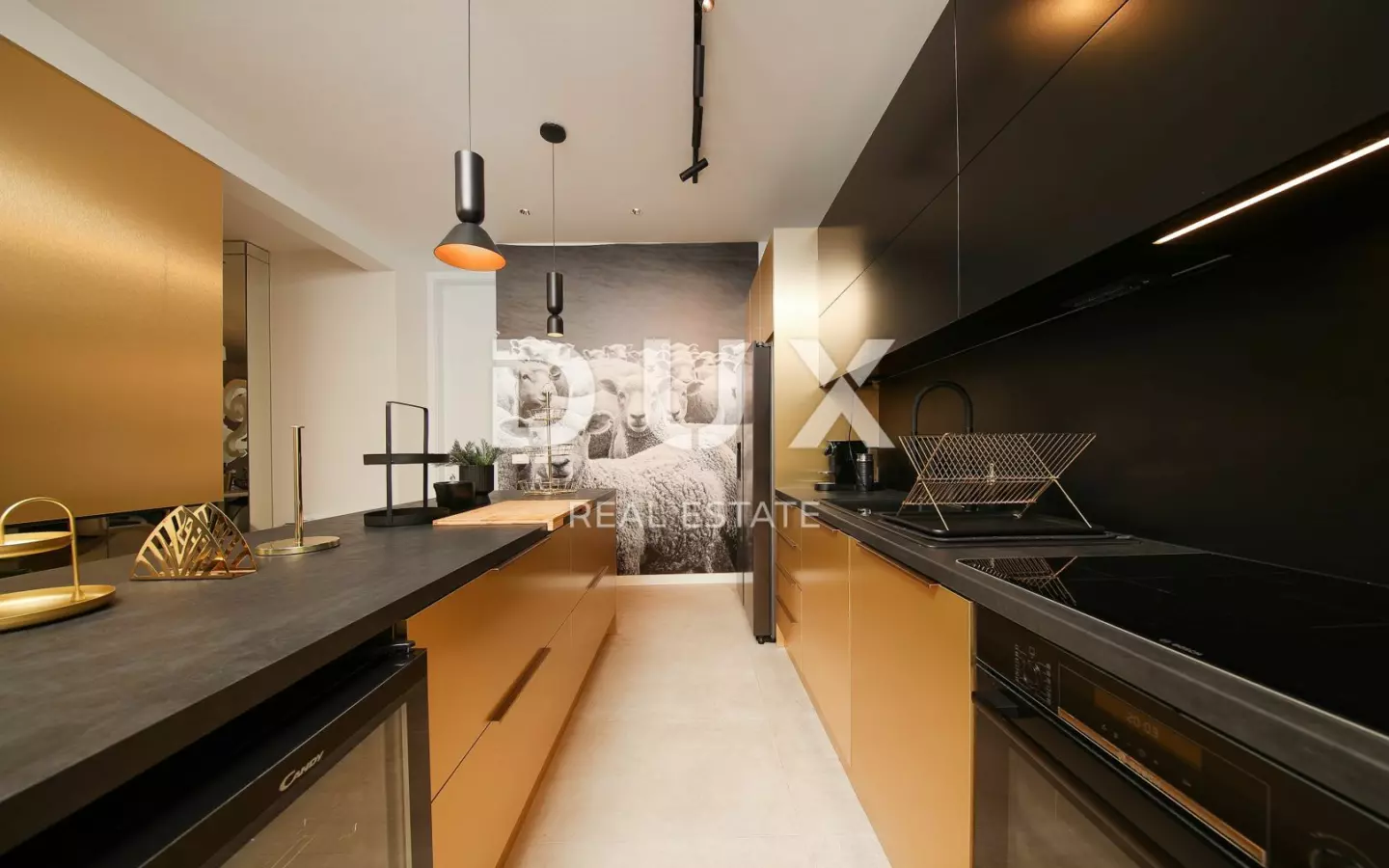 4-bedroom Villa In Novalja, Croatia (302 M²)