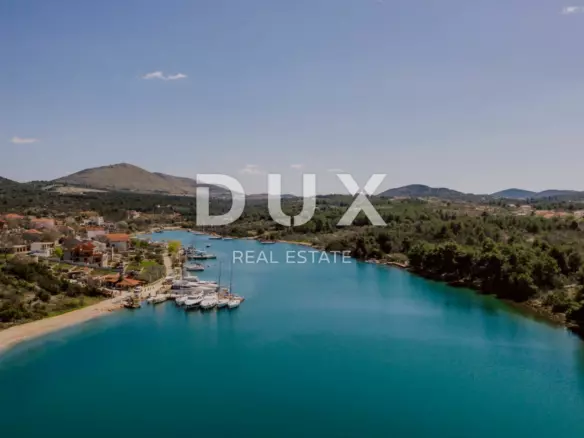 Land In Bilice, Croatia (413 M²)