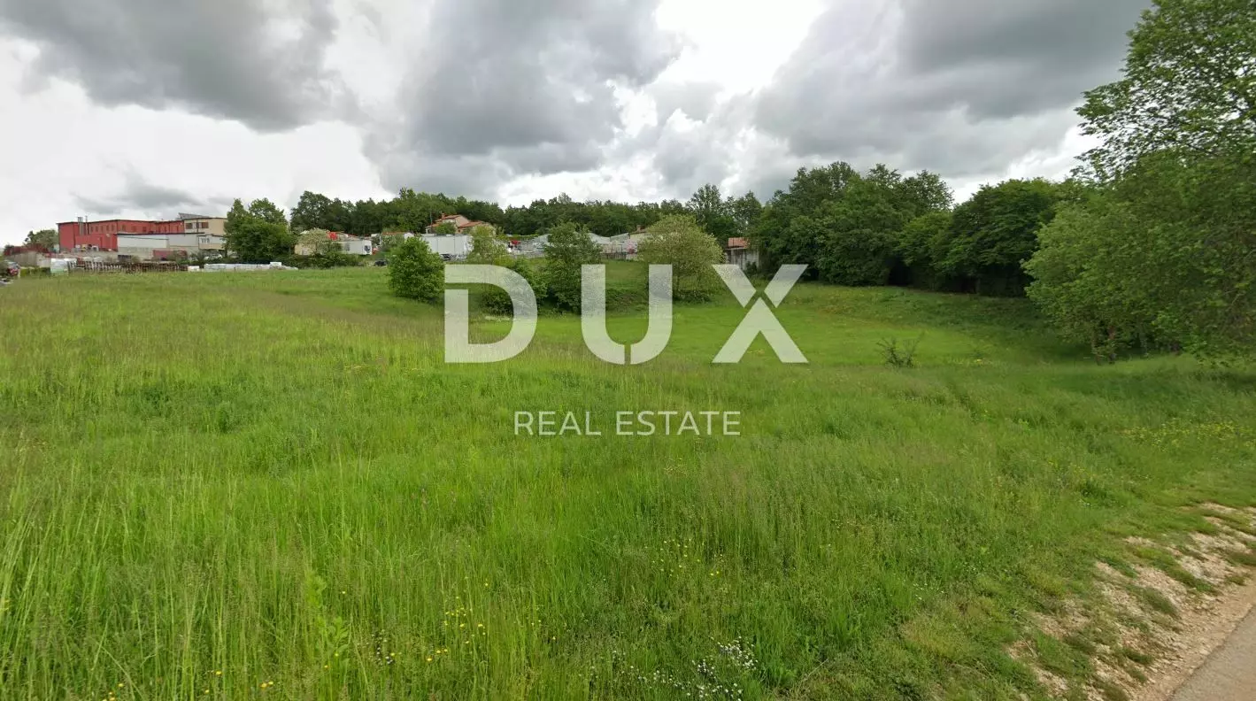 Land In Pazin, Croatia (9.508 M²)