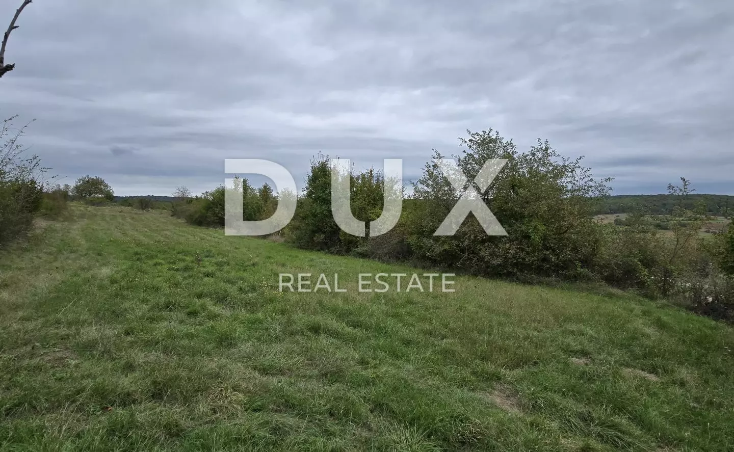 Land In Grožnjan, Croatia (1.338 M²)