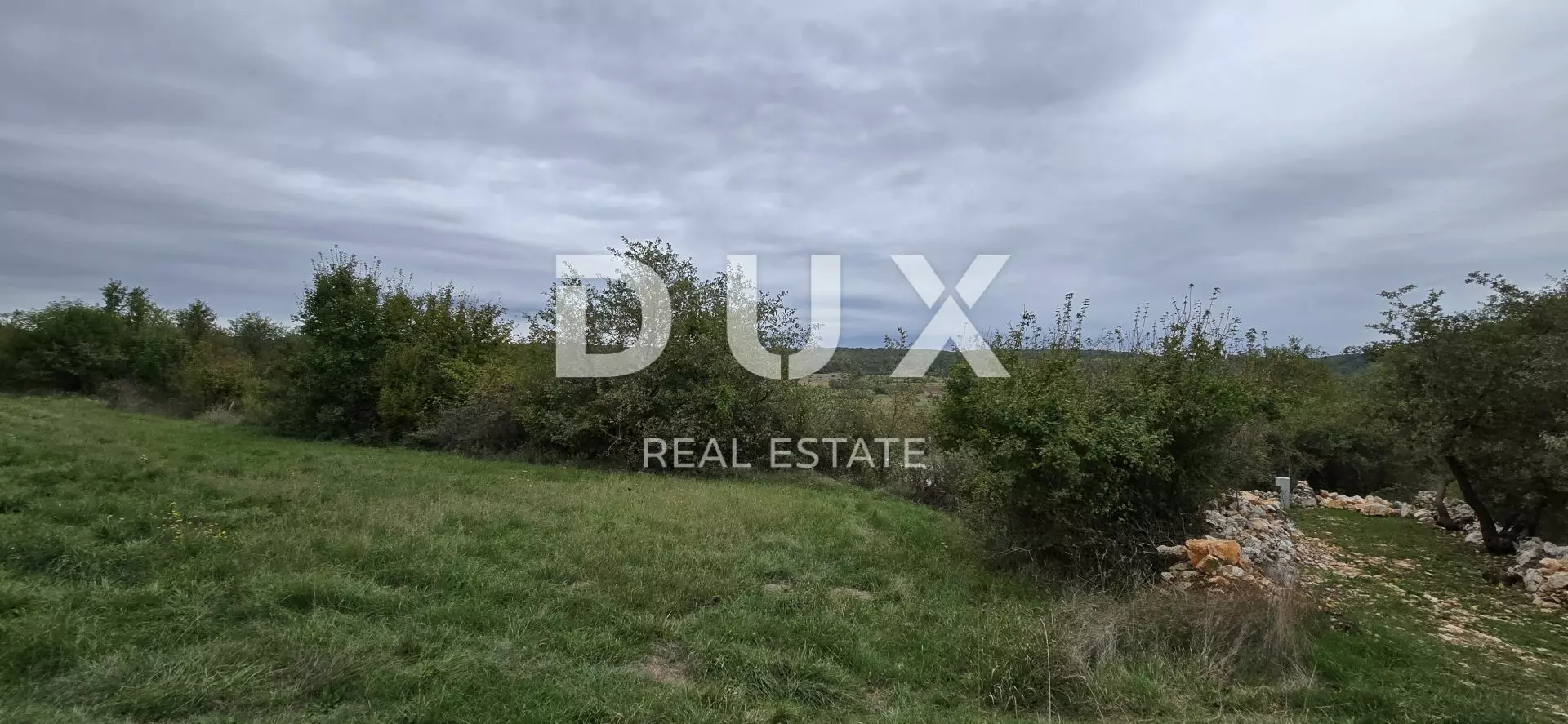 Land In Grožnjan, Croatia (1.338 M²)