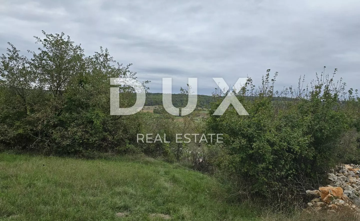 Land In Grožnjan, Croatia (1.338 M²)