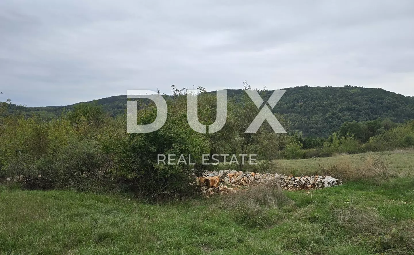 Land In Grožnjan, Croatia (1.338 M²)