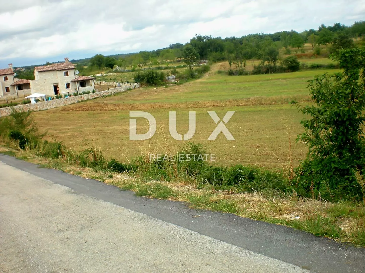 Land In Kanfanar, Croatia (1.991 M²)