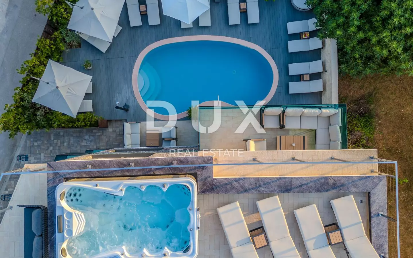 12-bedroom Detached House In Vir, Croatia (550 M²)
