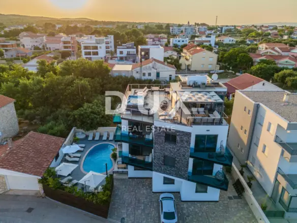 12-bedroom Detached House In Vir, Croatia (550 M²)