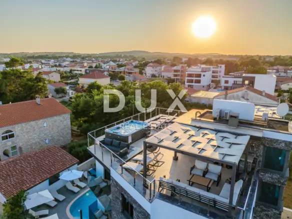 12-bedroom Detached House In Vir, Croatia (550 M²)