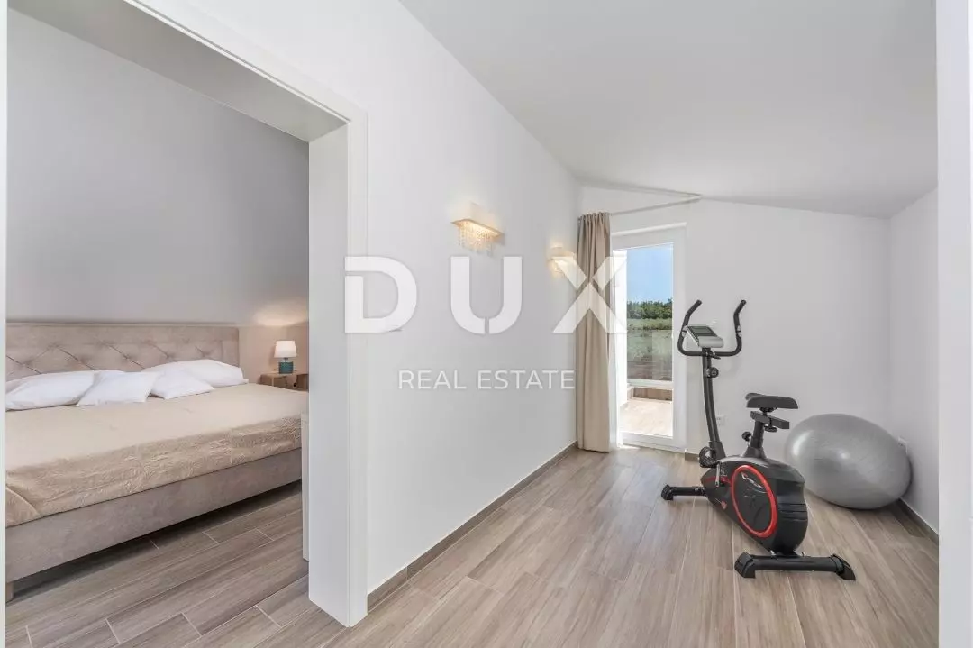 6-bedroom Detached House In Mihatovići, Croatia (265 M²)