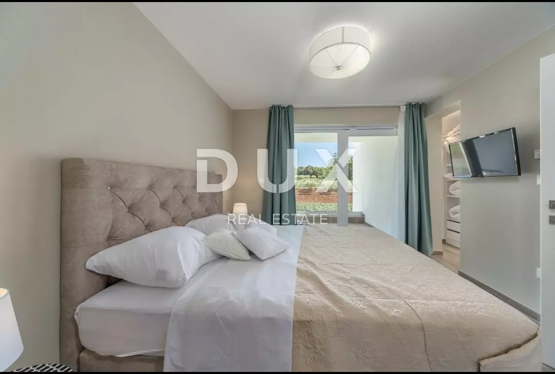 6-bedroom Detached House In Mihatovići, Croatia (265 M²)