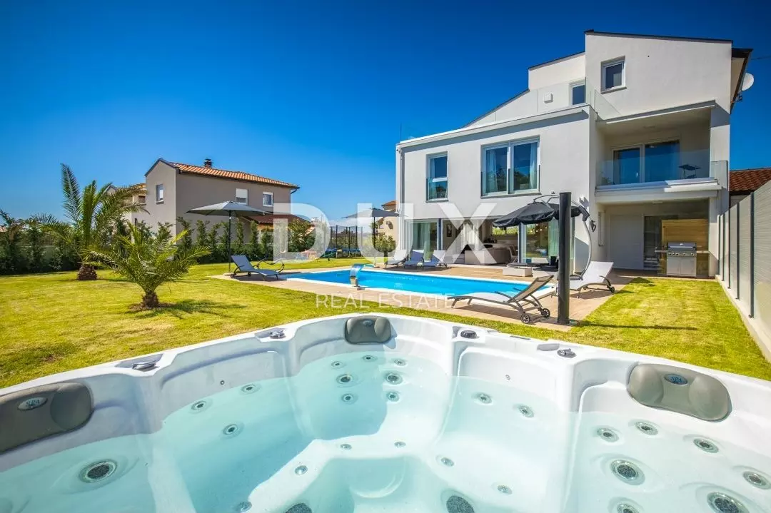 6-bedroom Detached House In Mihatovići, Croatia (265 M²)