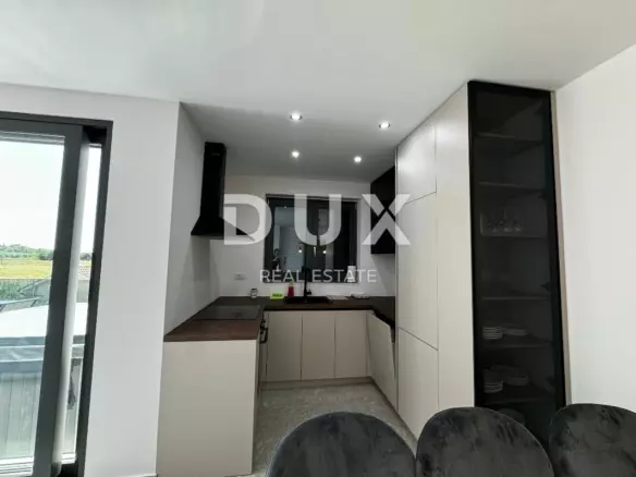 3-bedroom Apartment In Poreč, Croatia (97,06 M²)