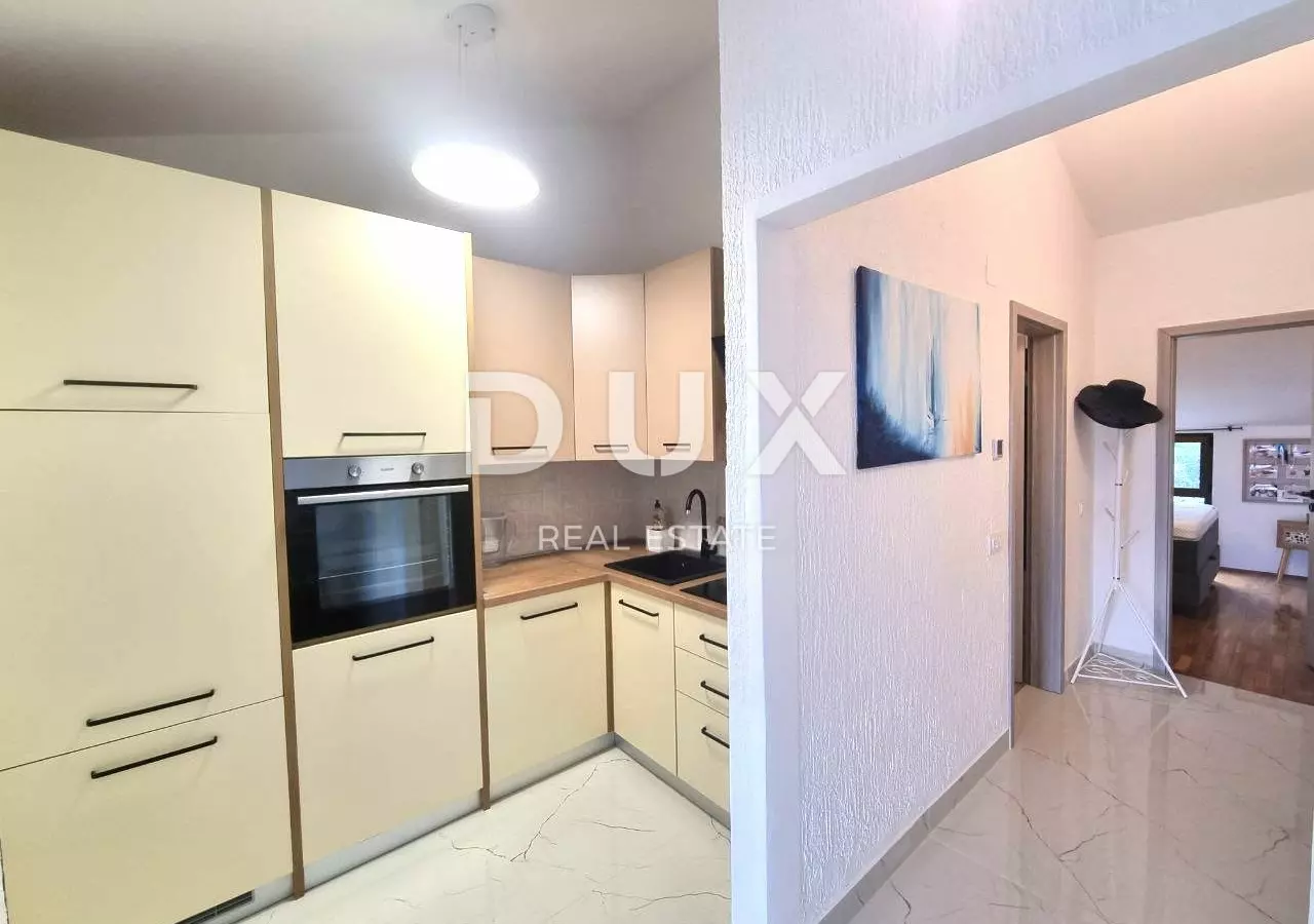 2-bedroom Apartment In Vrsar, Croatia (77 M²)