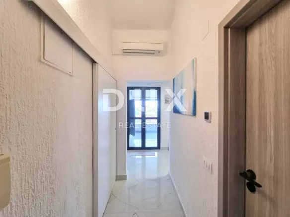 2-bedroom Apartment In Vrsar, Croatia (77 M²)