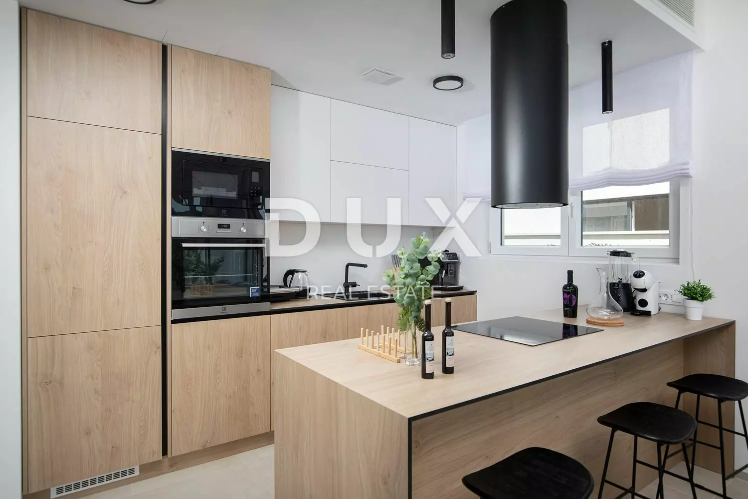 5-bedroom Villa In Medulin, Croatia (340 M²)