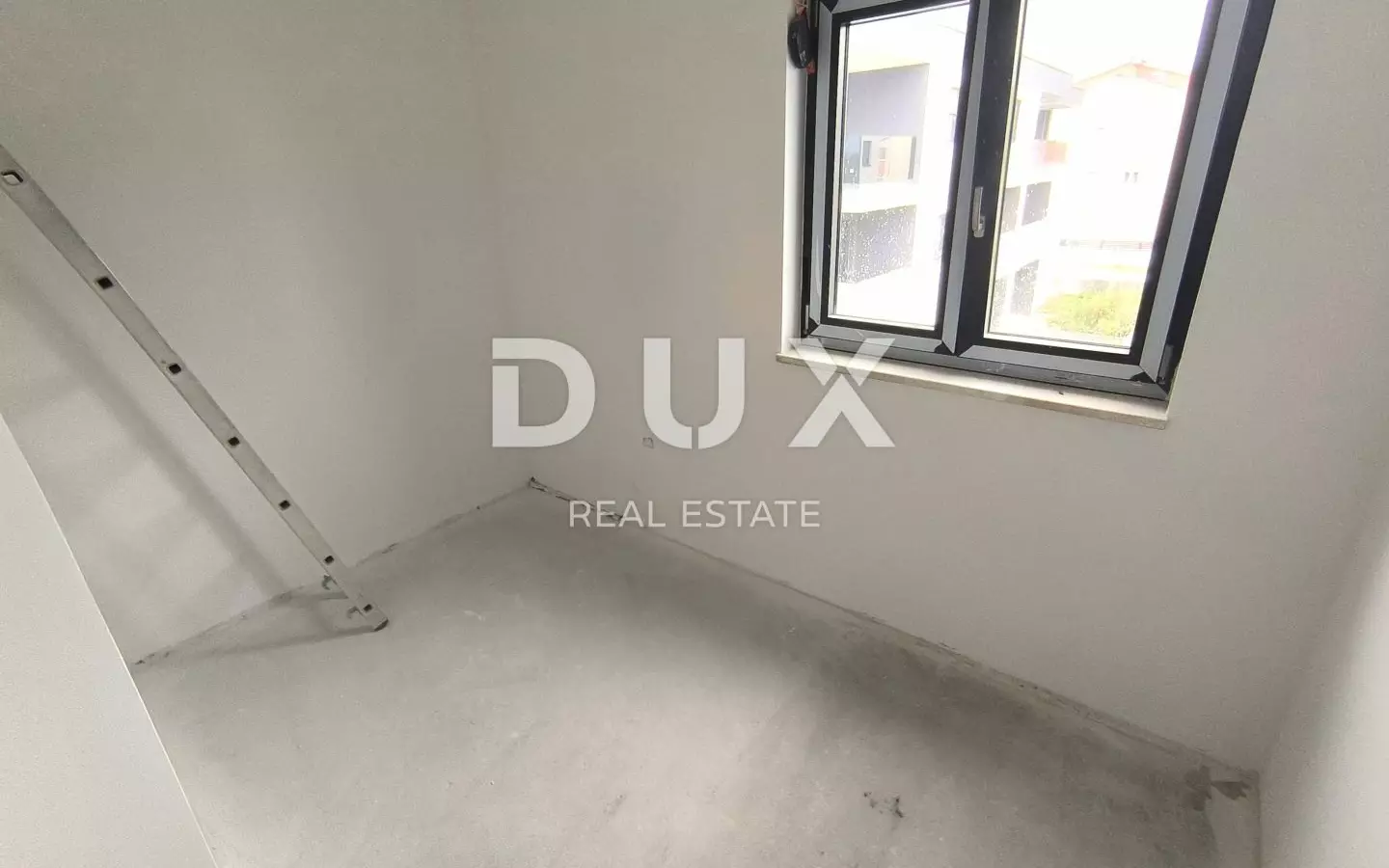 3-bedroom Apartment In Veli Vrh, Croatia (120 M²)