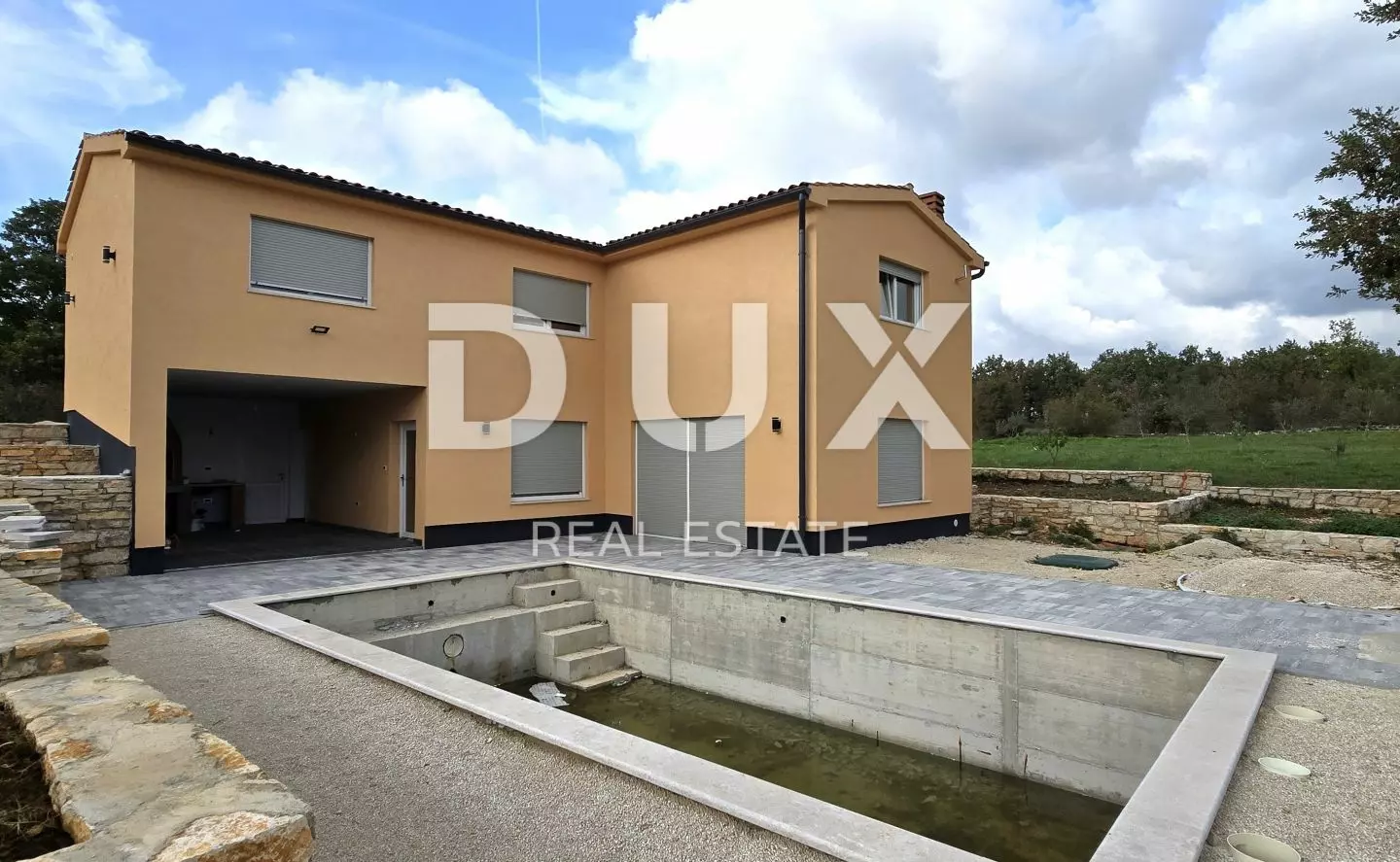 3-bedroom Detached House In Svetvinčenat, Croatia (190 M²)