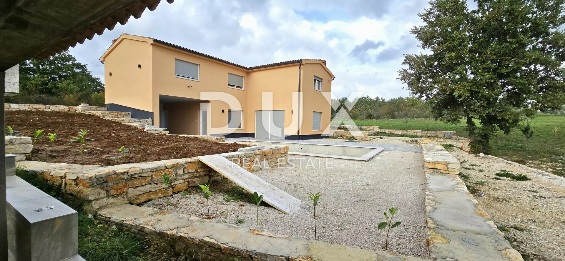 3-bedroom Detached House In Svetvinčenat, Croatia (190 M²)