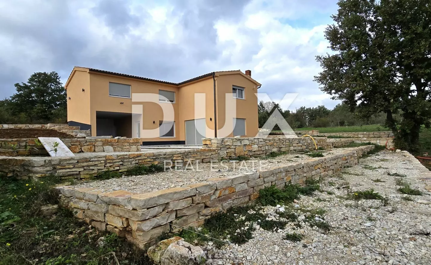 3-bedroom Detached House In Svetvinčenat, Croatia (190 M²)