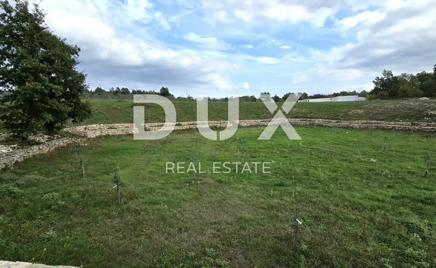 Land In Svetvinčenat, Croatia (8.748 M²)