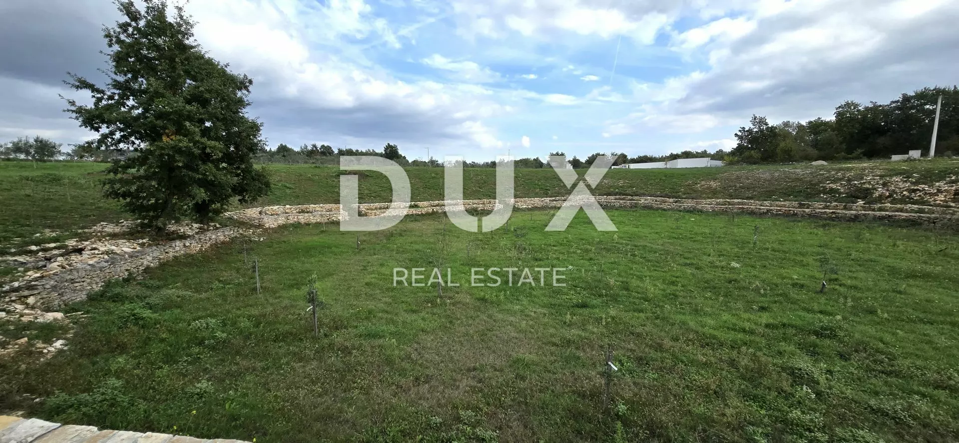 1730117535_20241028_112908-d8b51a Land In Svetvinčenat, Croatia (8.748 M²)