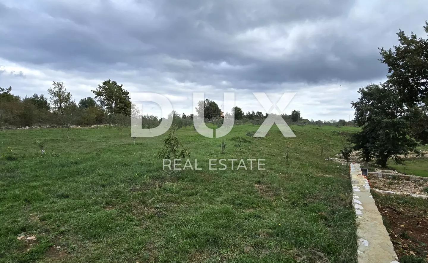 Land In Svetvinčenat, Croatia (8.748 M²)