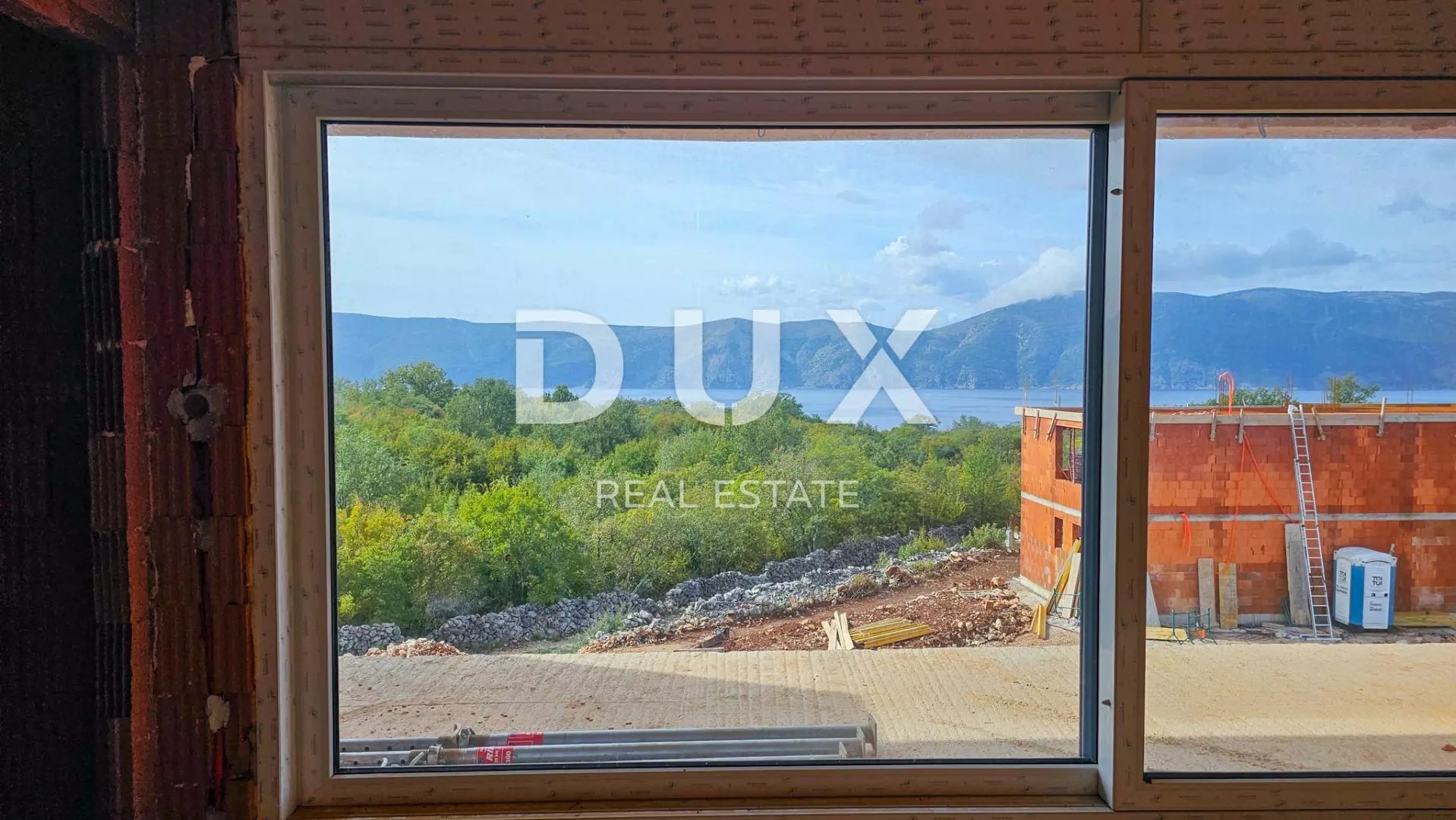 1730351998_photo-new-5-dabd21 4-bedroom Villa In Krk, Croatia (158 M²)