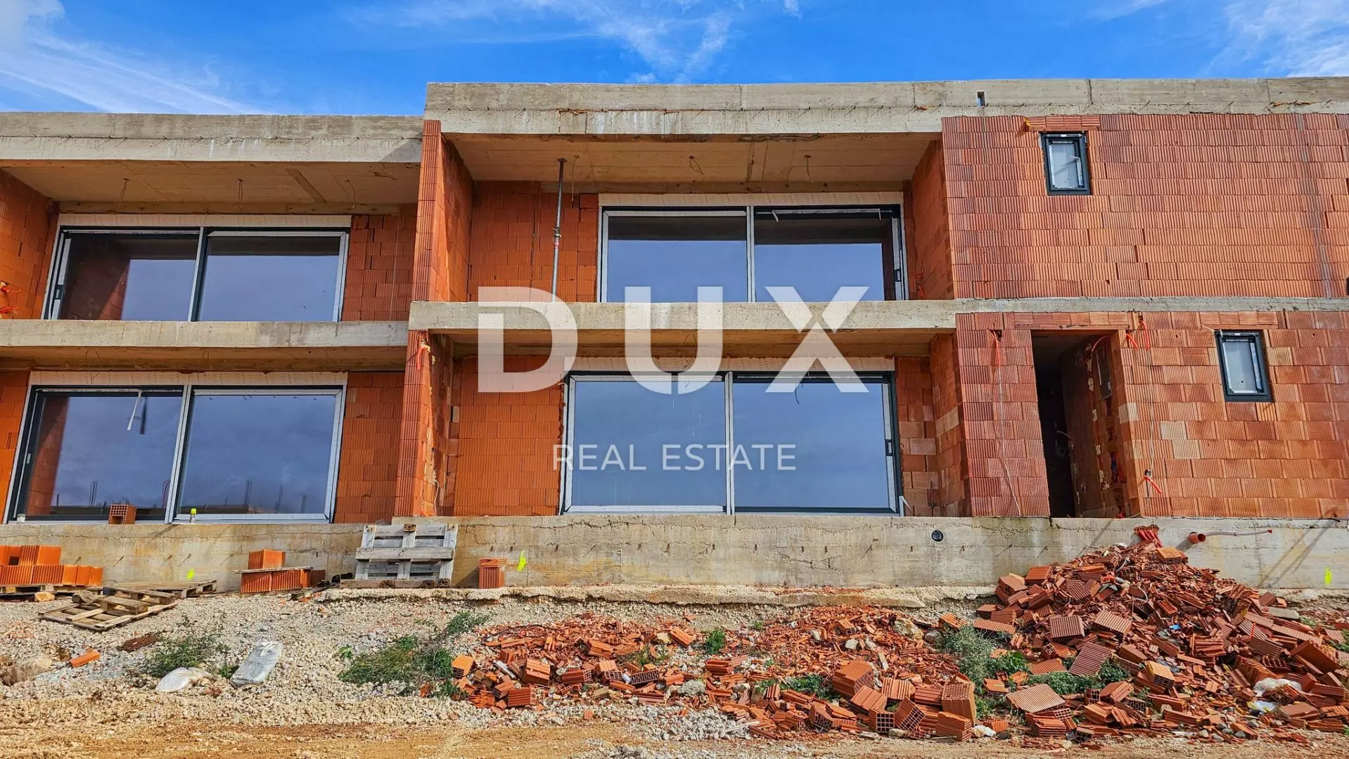 1730352058_photo-new-13-c4e83e 4-bedroom Villa In Krk, Croatia (158 M²)