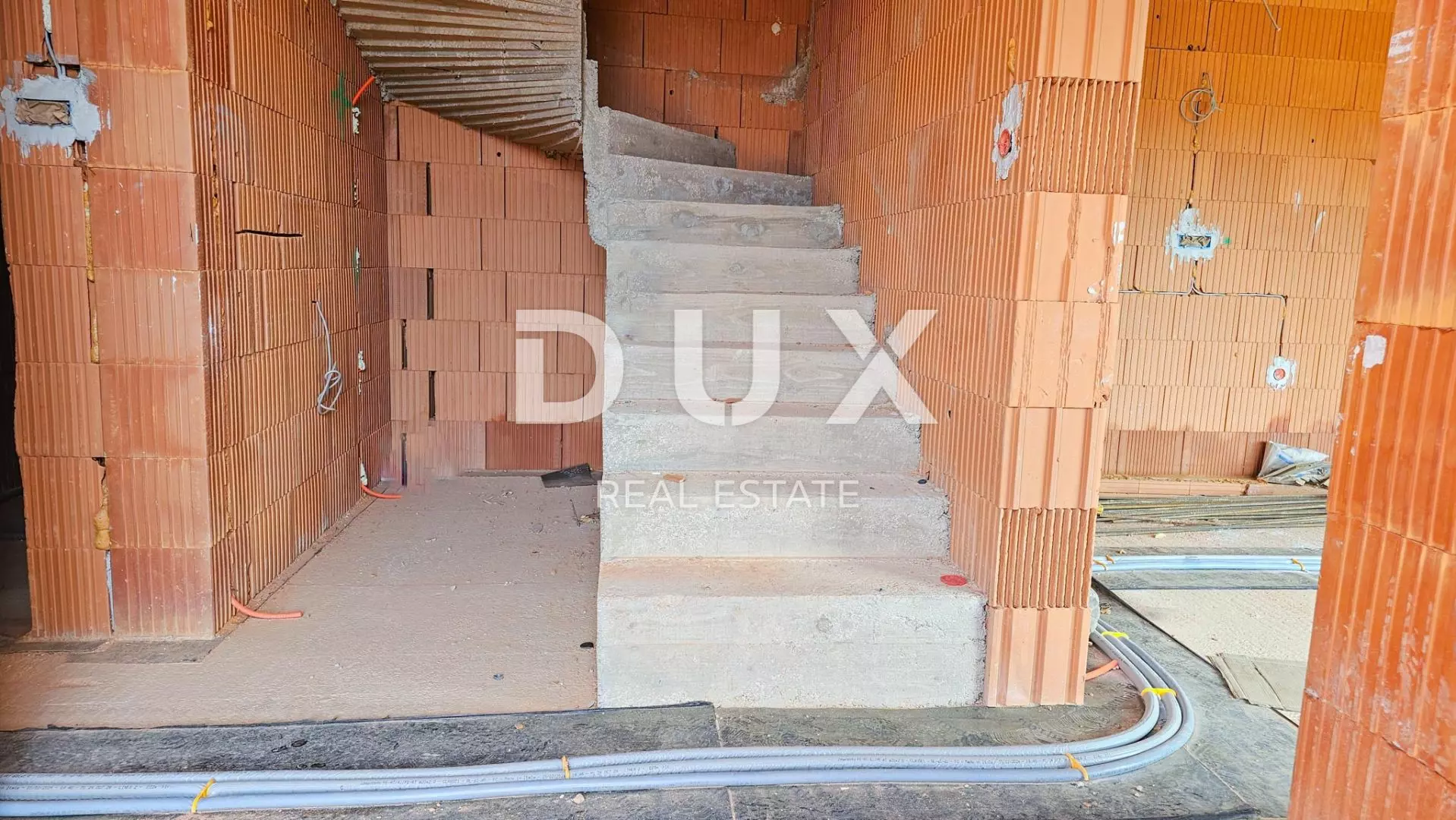 1730352077_photo-new-16-29474f 4-bedroom Villa In Krk, Croatia (158 M²)