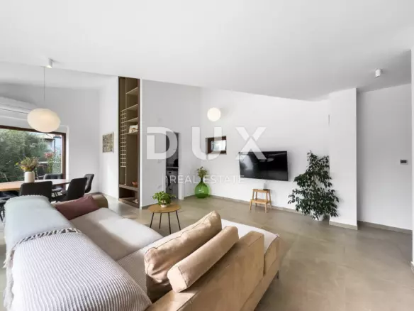 2-bedroom Villa In Krnica, Croatia (100 M²)