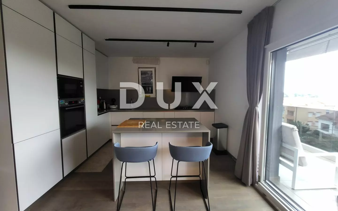 4-bedroom Apartment In Preko, Croatia (150 M²)
