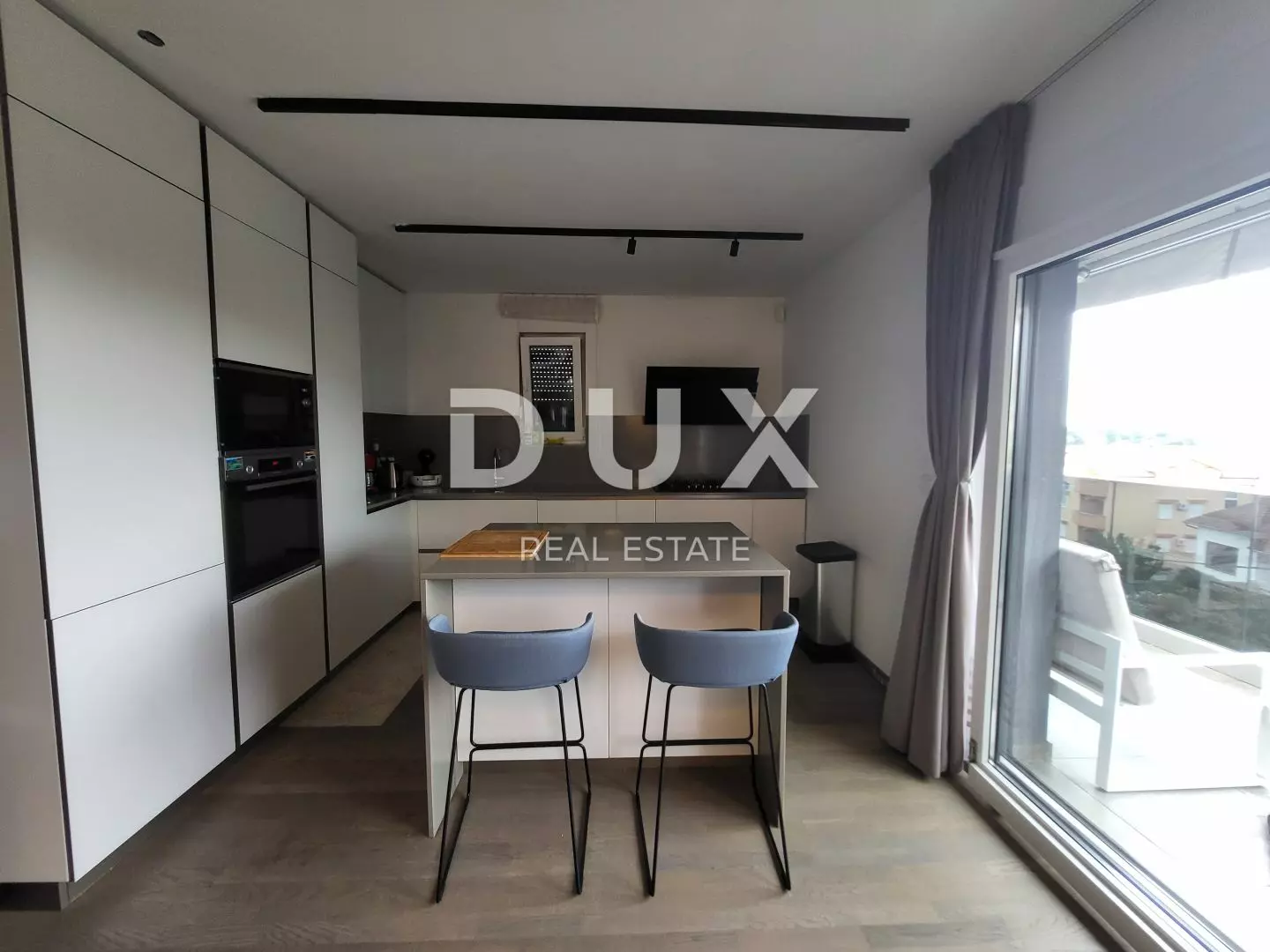 4-bedroom Apartment In Preko, Croatia (150 M²)