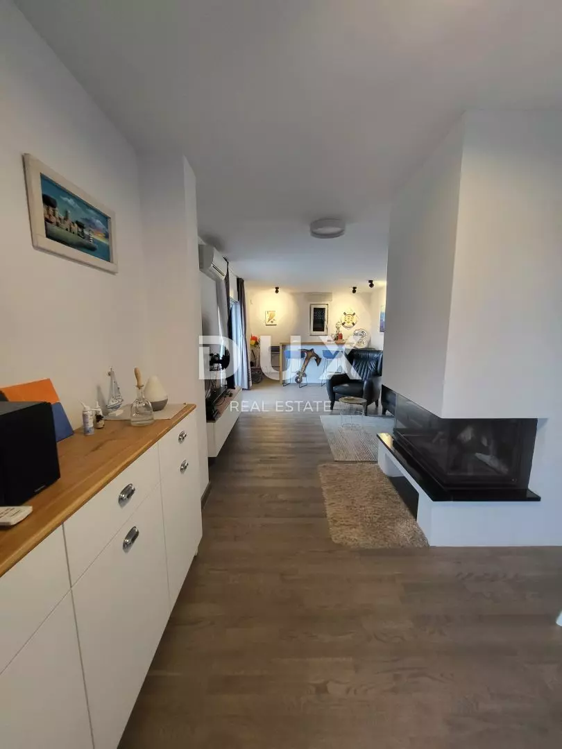 4-bedroom Apartment In Preko, Croatia (150 M²)