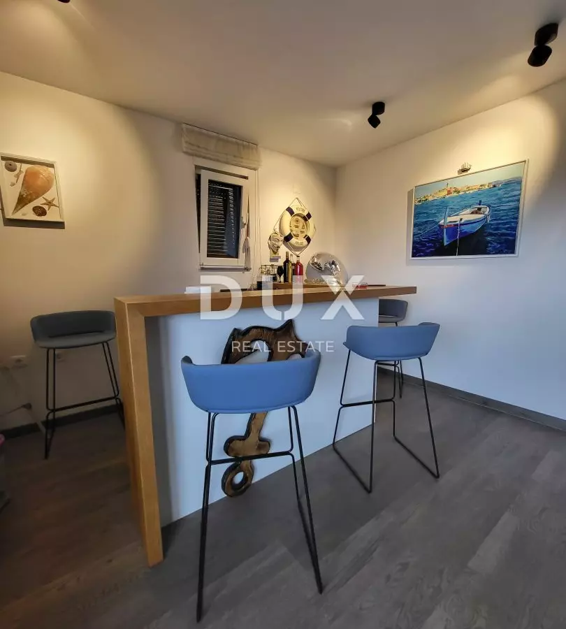 4-bedroom Apartment In Preko, Croatia (150 M²)