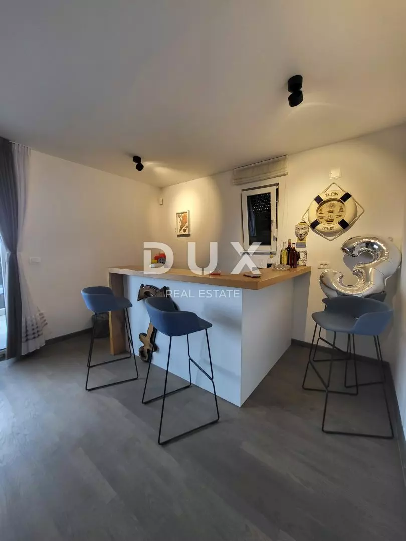 4-bedroom Apartment In Preko, Croatia (150 M²)