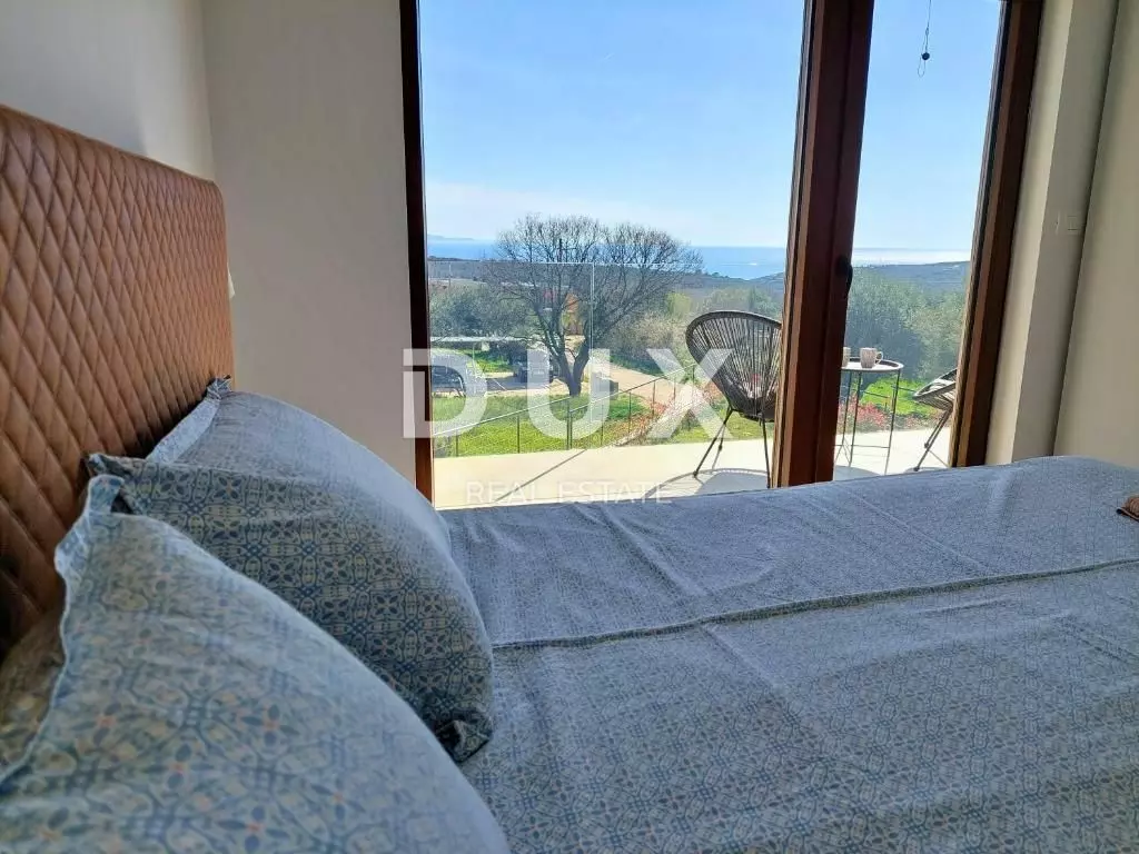 2-bedroom Villa In Krnica, Croatia (100 M²)