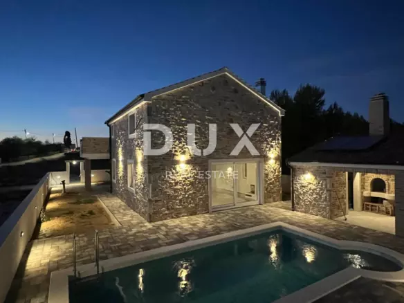 4-bedroom Villa In Vrsi, Croatia (165 M²)
