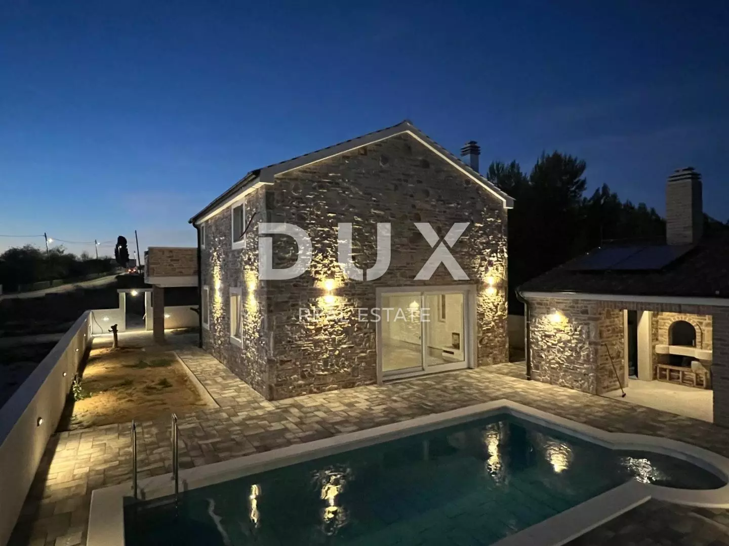 1731052091_img-20241107-wa0007-39a373 4-bedroom Villa In Vrsi, Croatia (165 M²)