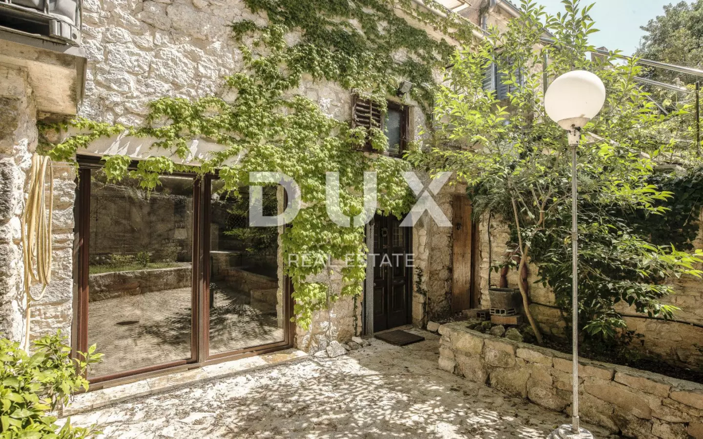 6-bedroom Detached House In Centar, Croatia (258,25 M²)
