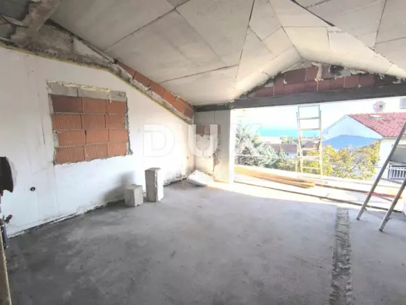 2-bedroom Apartment In Pobri, Croatia (130 M²)