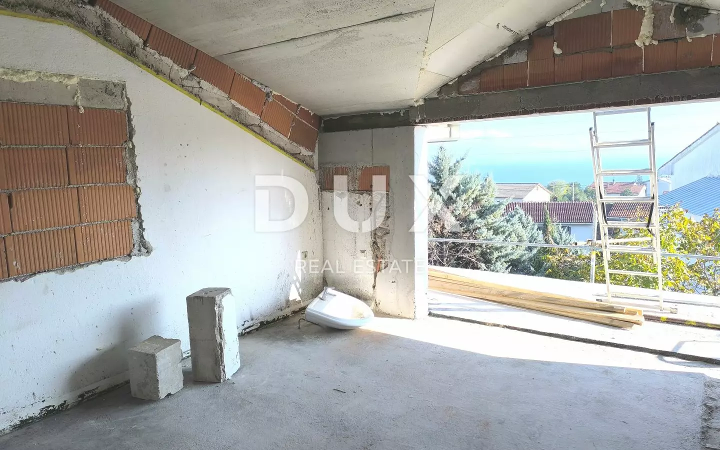 2-bedroom Apartment In Pobri, Croatia (130 M²)