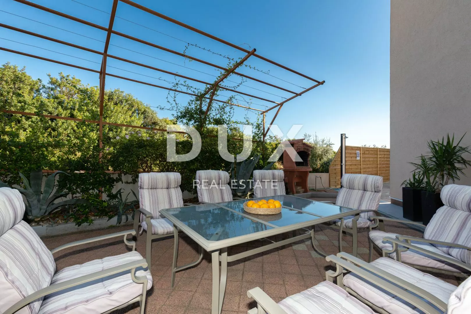 11-bedroom Detached House In Sveti Filip I Jakov, Croatia (398,41 M²)