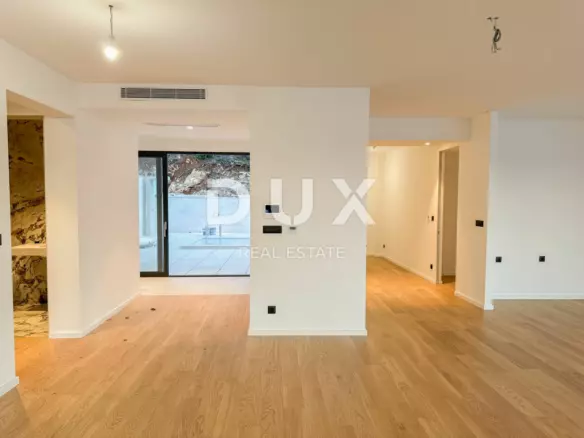 3-bedroom Apartment In Opatija – Centar, Croatia (217 M²)