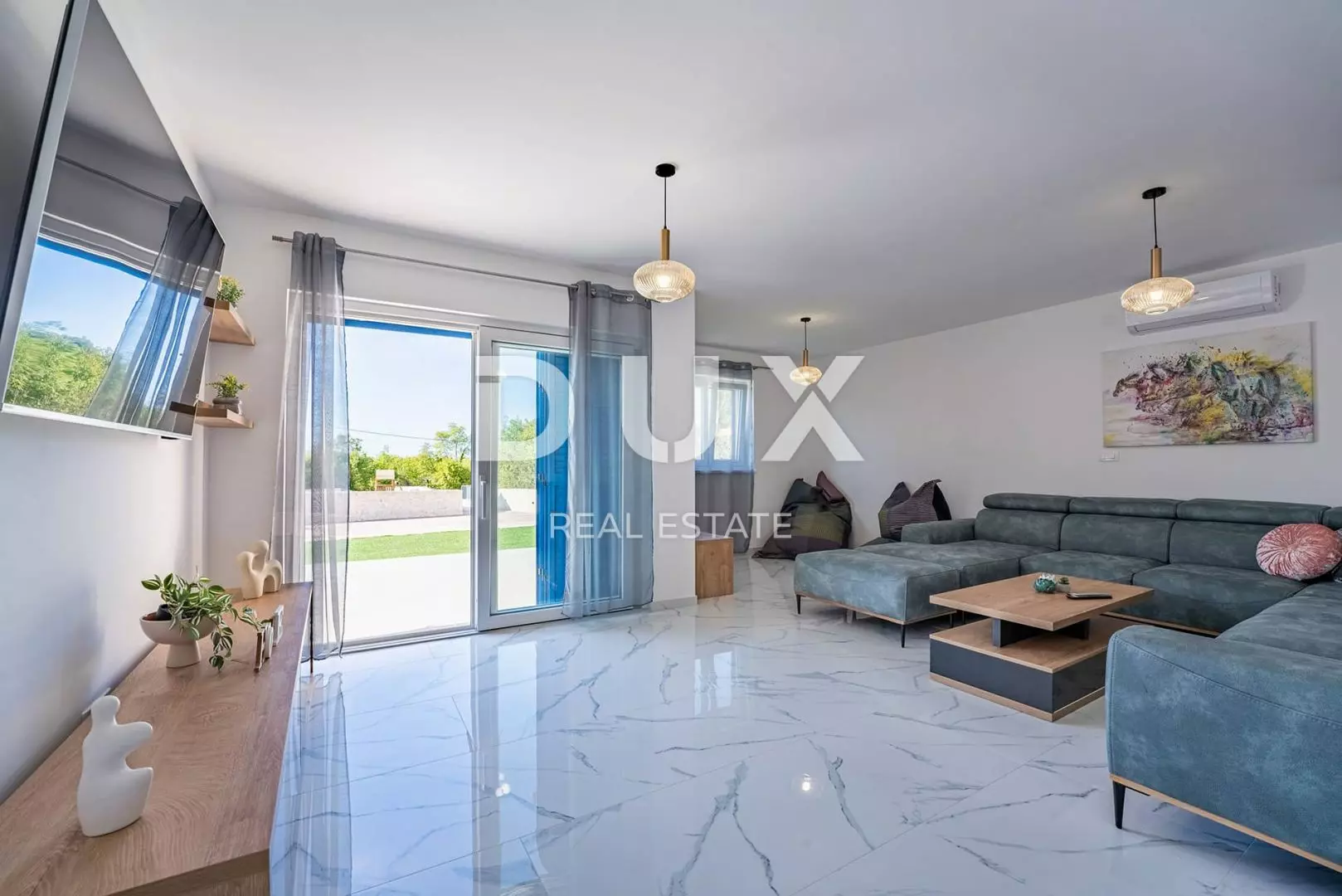 1733855126_krk-villa-9-f911f3 5-bedroom Villa In Kras, Croatia (323 M²)