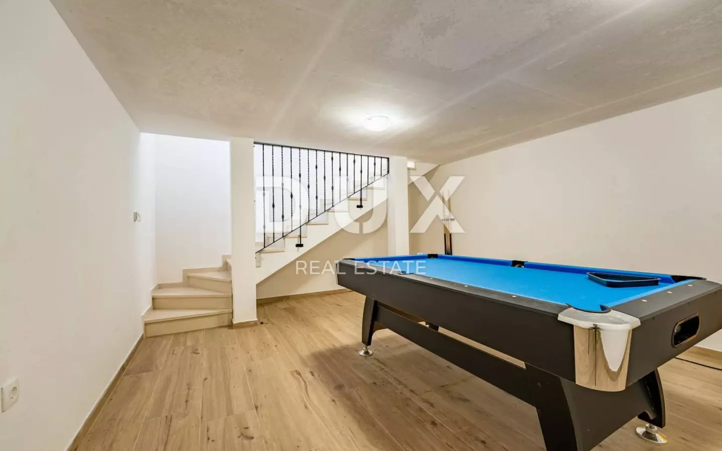5-bedroom Villa In Kras, Croatia (323 M²)