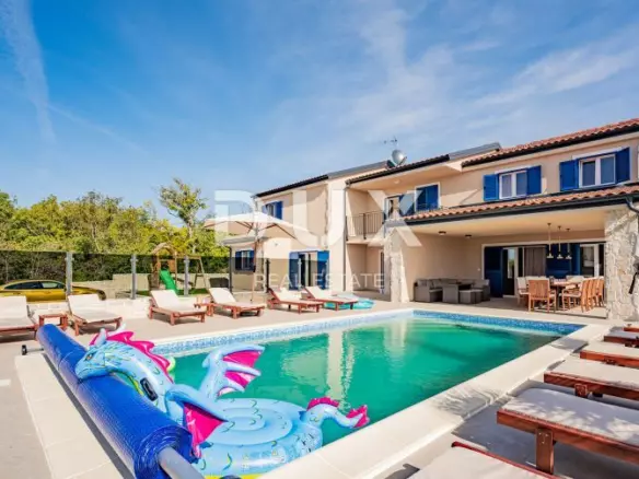 5-bedroom Villa In Kras, Croatia (323 M²)