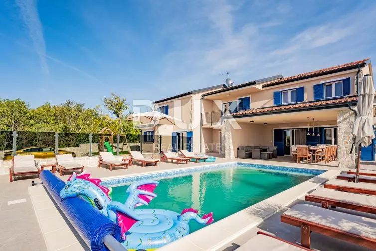 5-bedroom Villa In Kras, Croatia (323 M²)